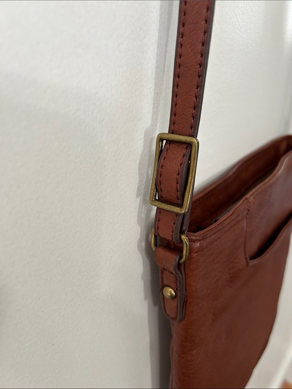 Margot New York Leather Crossbody Bag Brown Classic Minimalist Travel - Picture 4 of 14